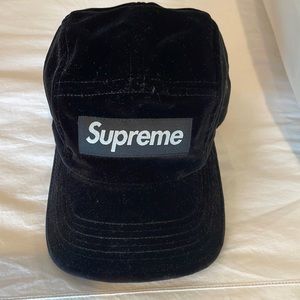 SUPREME BLACK VELVET BASEBALL HAT
